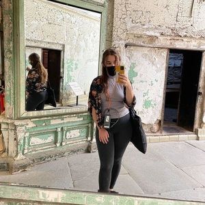 Meet your Posher, Grace